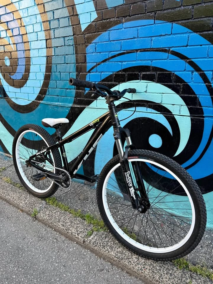 KHS DJFIFTY Dirt Jumper Bike