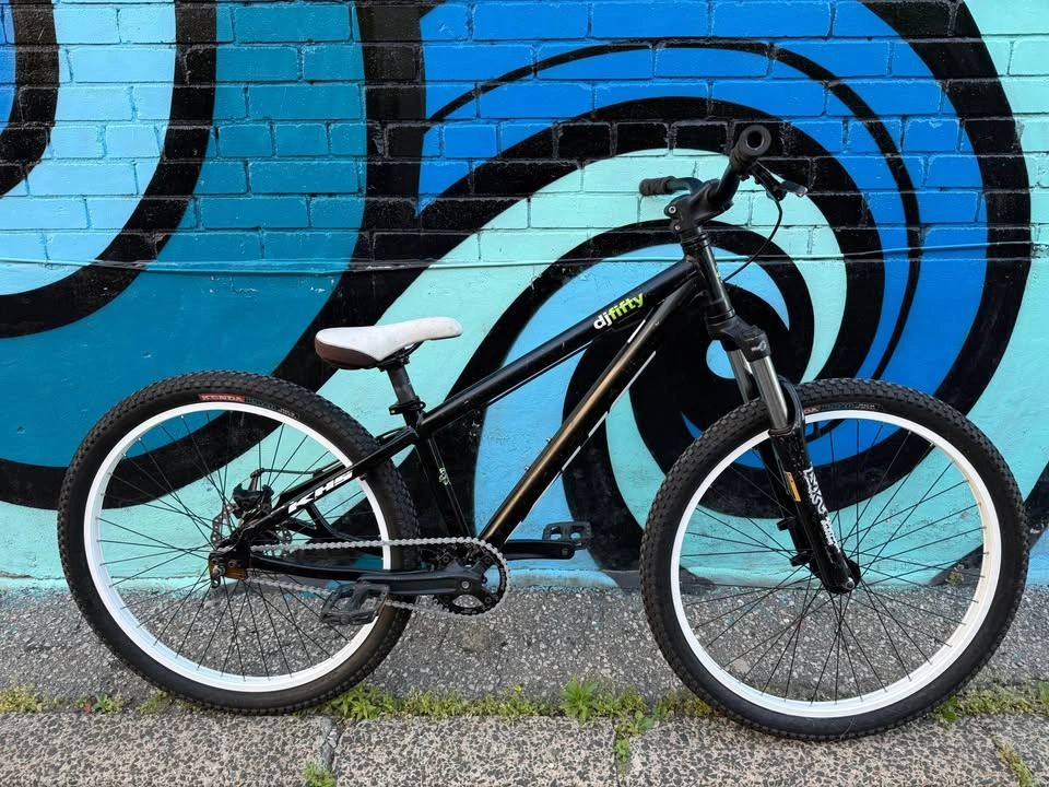 KHS DJFIFTY Dirt Jumper Bike - photo 3