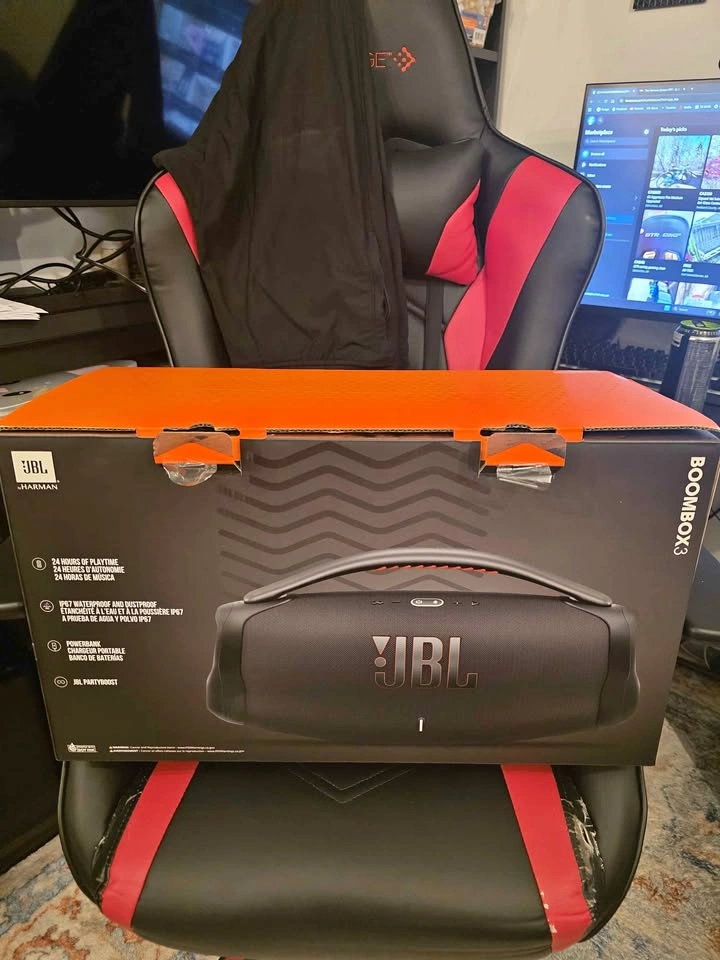 JBL Boombox 3