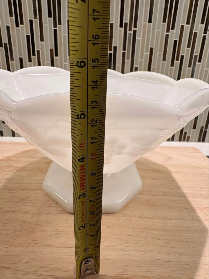 Vintage Milk Glass Grape Pattern Hexagonal Bowl - photo 4