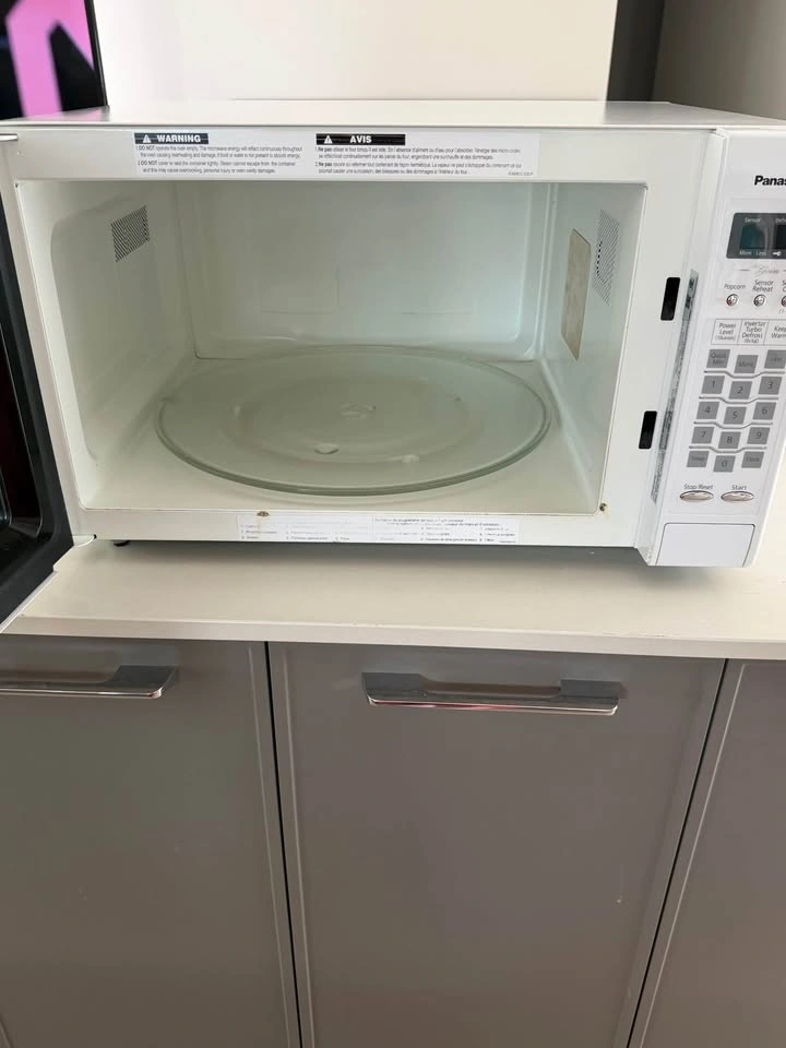 Panasonic Genius Inverter Microwave NN- series - photo 2