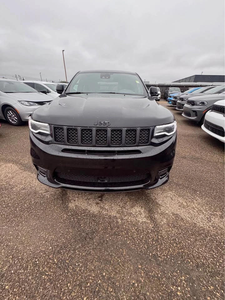 2020 Jeep Grand Cherokee AWD SRT8 - photo 2