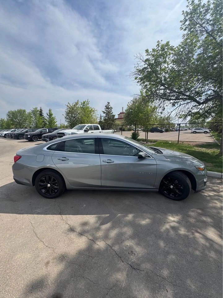 2024 Chevrolet Malibu LT - photo 4
