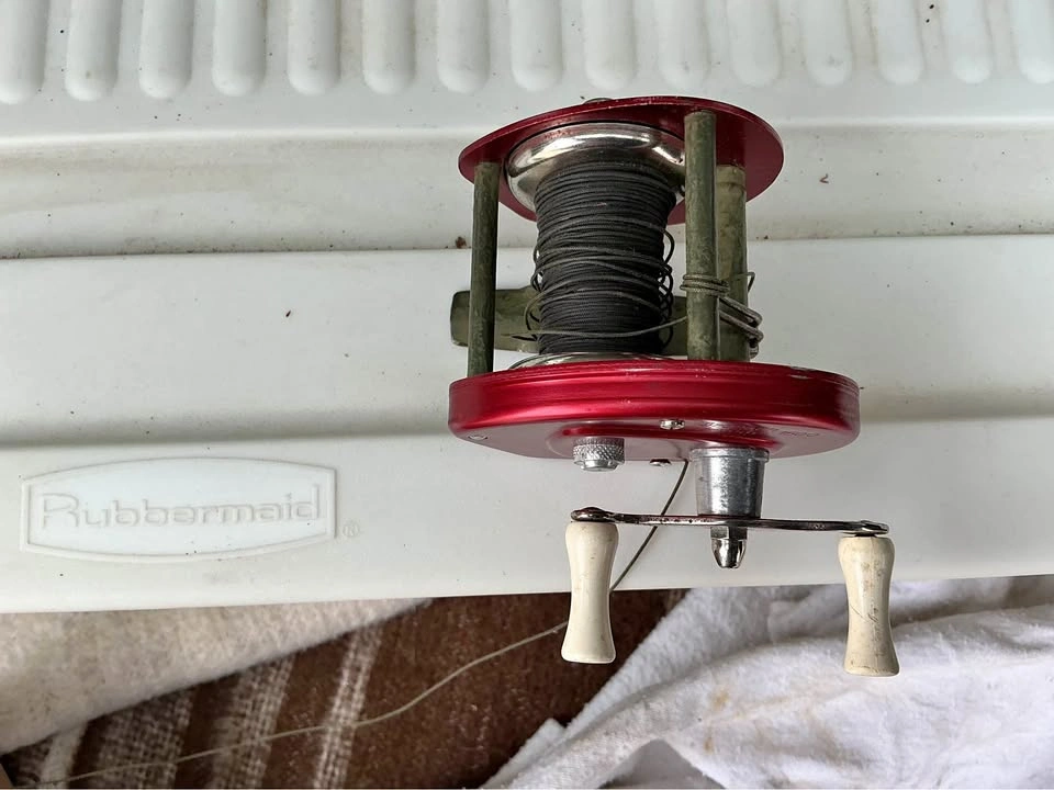 Bronson Meteor 1500 Baitcasting Sari G Reel Vintage Model