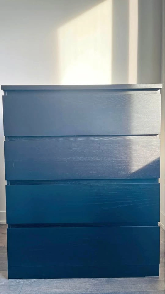 4-Drawer Chest / Dresser