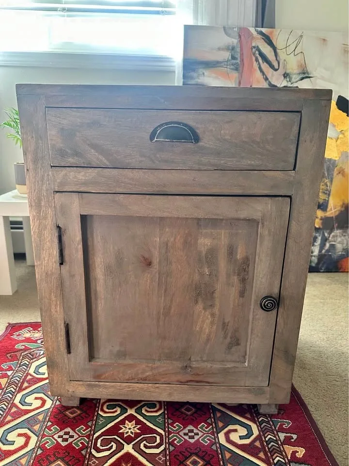 Nightstand/side table
