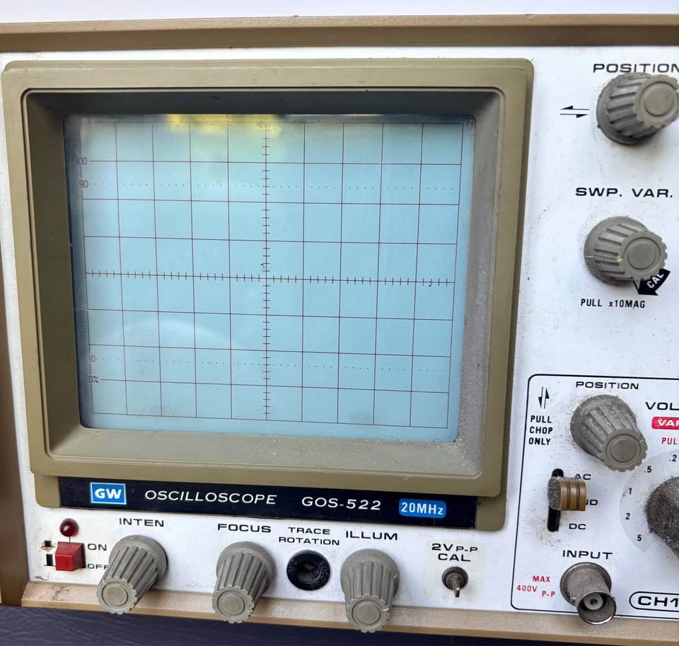 Vintage GW GOS-522 20MHz Analog Oscilloscope - photo 3