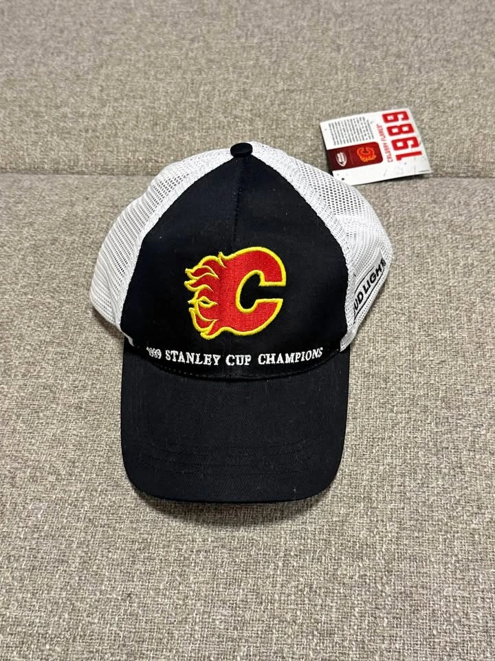 Brand new! Calgary Flames 1989 Stanley Cup Champions Hat