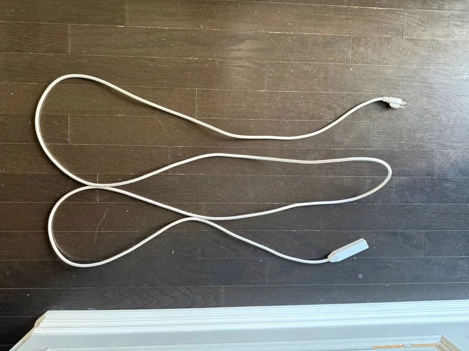 3-Outlet Power Bar / Extension Lead - photo 2