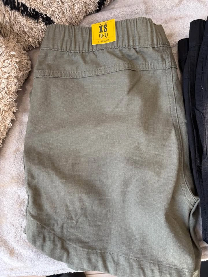 Carhartt Women's Force Ripstop Shorts - Small & Medium - photo 3