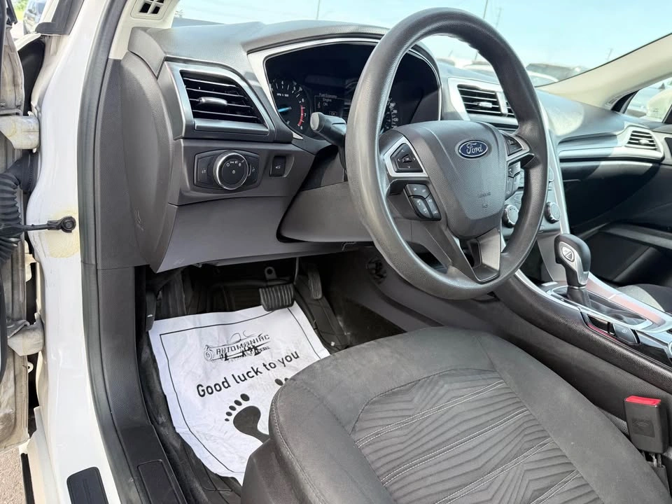 2016 Ford Fusion - photo 5