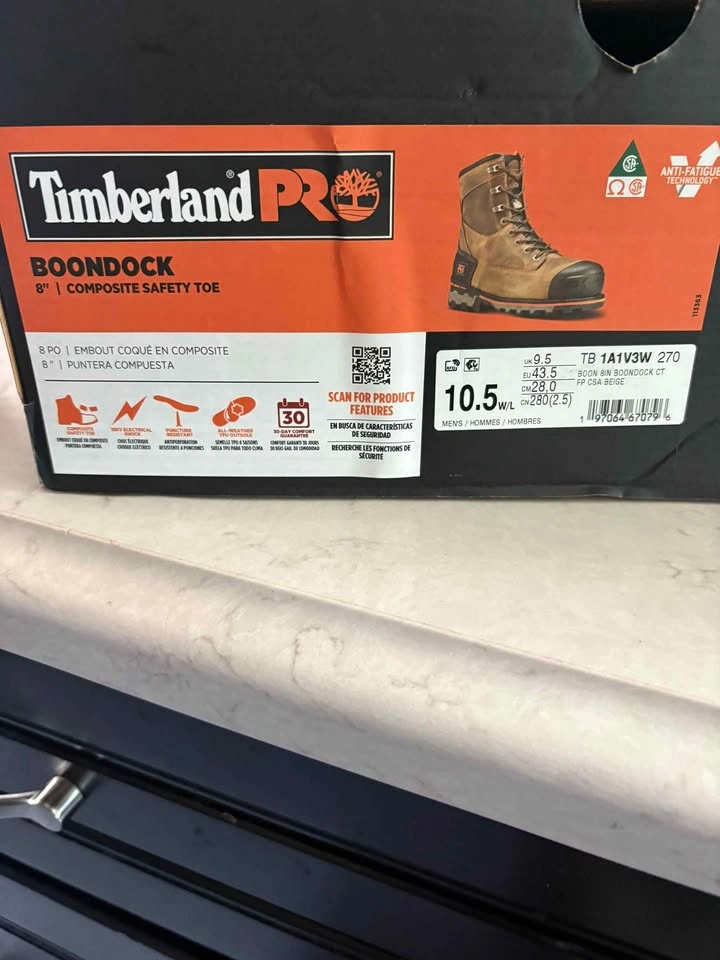 Timberland work boots brand new size 10.5 - photo 2