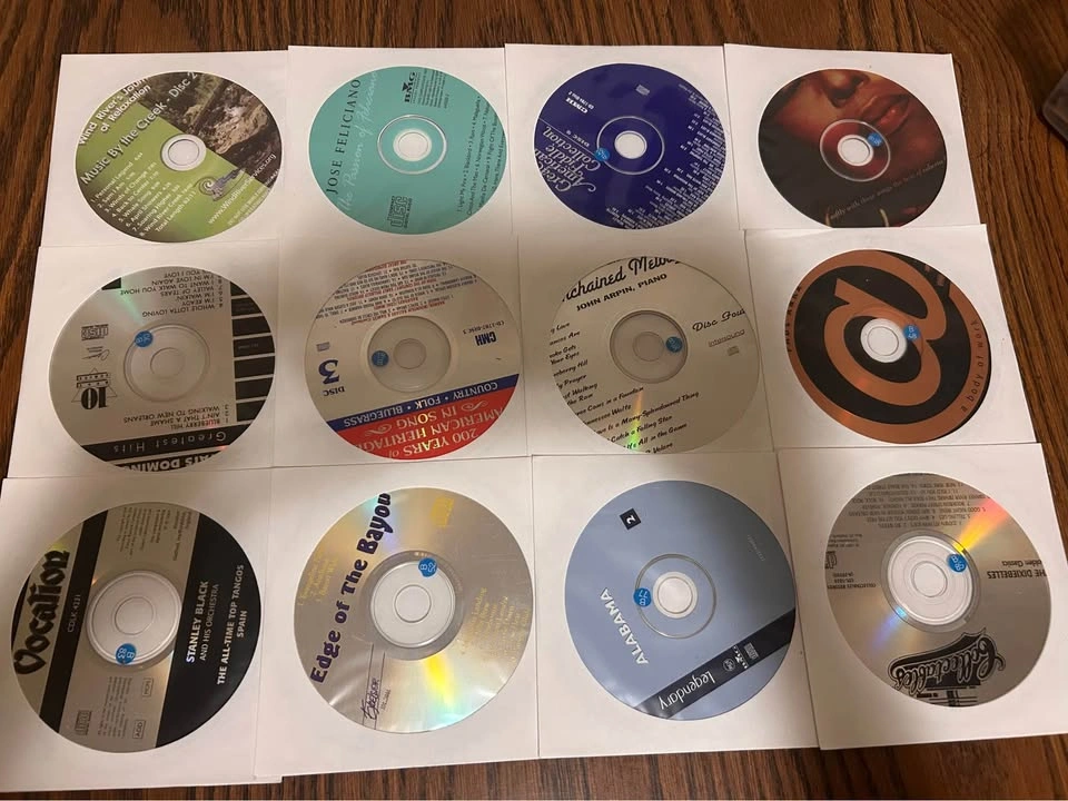Lot of 100+ Music CDs - photo 2