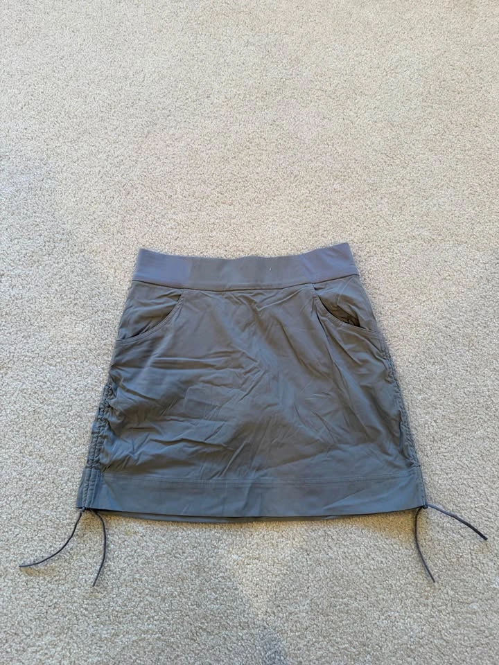 CLOSET CLEANOUT! Lululemon, Garage, Aritzia & More - photo 5