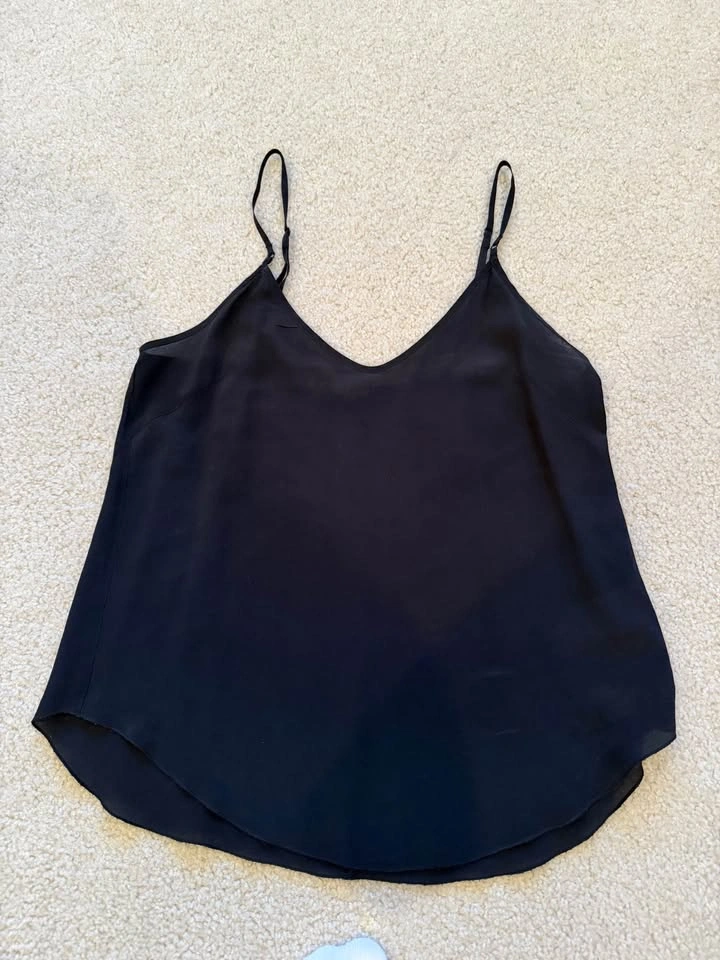 CLOSET CLEANOUT! Aritzia, Dynamite, & More - photo 3