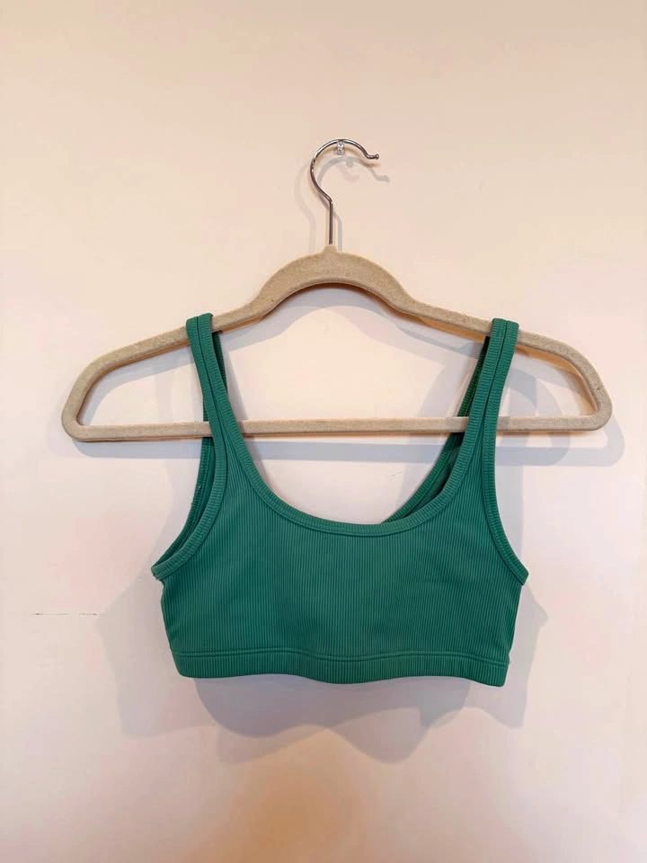 CLOSET CLEANOUT! Lululemon, Aritzia, & More