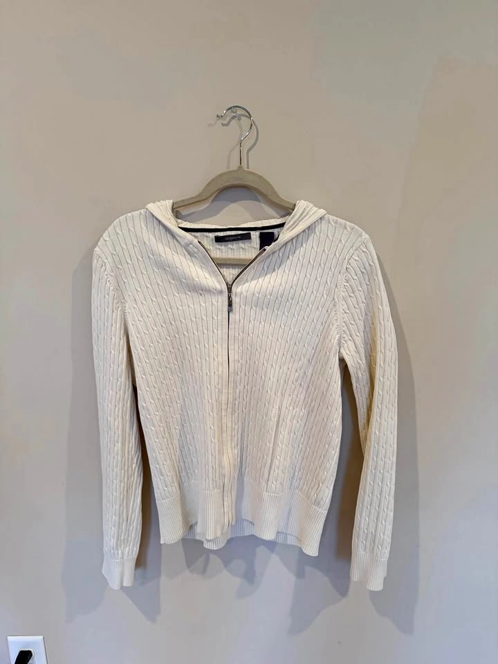 Cable Knit zipped sweater