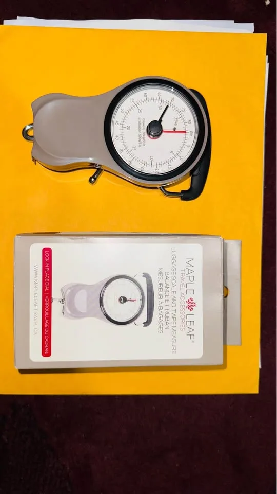 Maple Leaf Luggage Scale with Tape Measure image indicator(2)