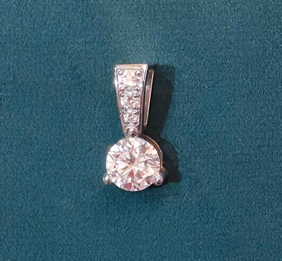 1.57 ct. Round Brilliant Solitaire Lab Diamond Pendant/14K Gold
