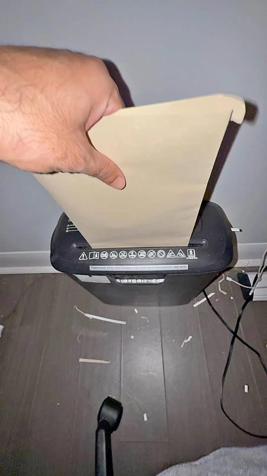Paper shredder