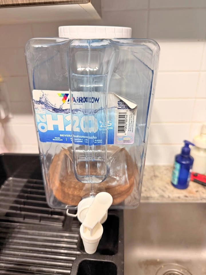 Beverage dispenser