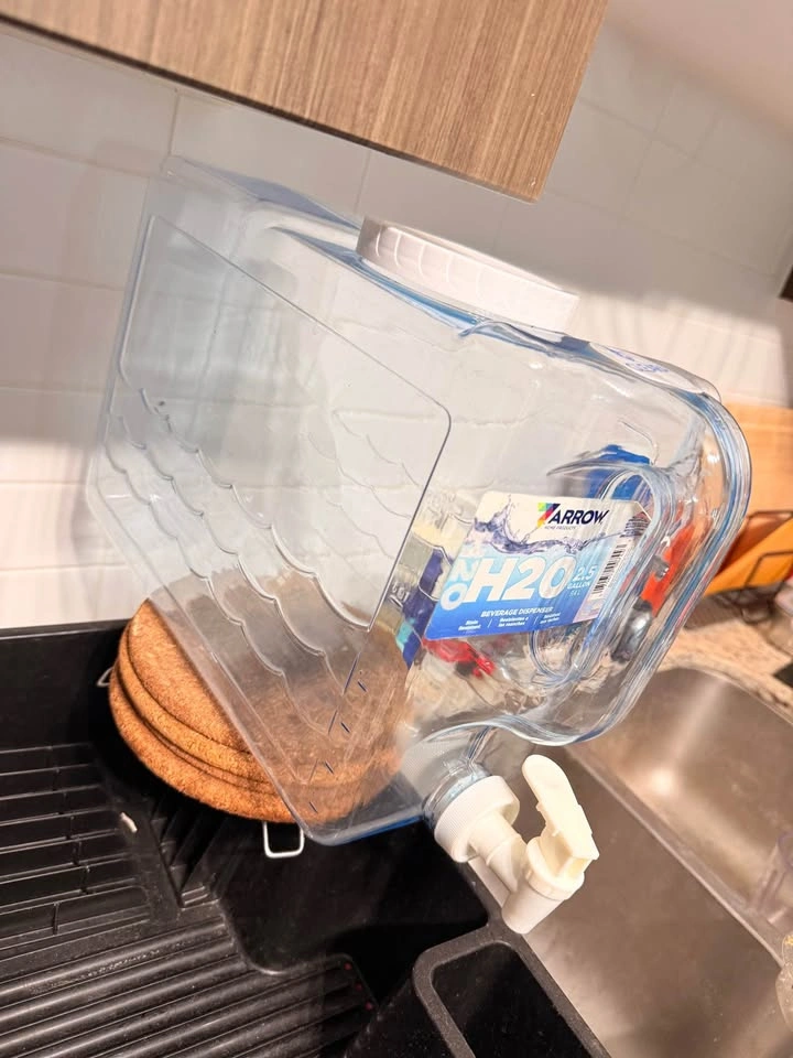 Beverage dispenser - photo 2