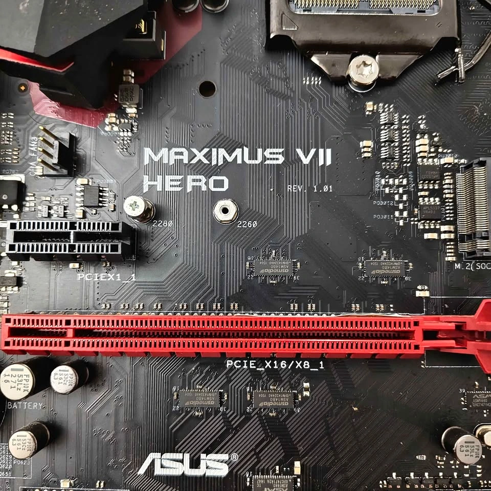 ASUS LGA1150 Motherboard (for parts) - photo 3