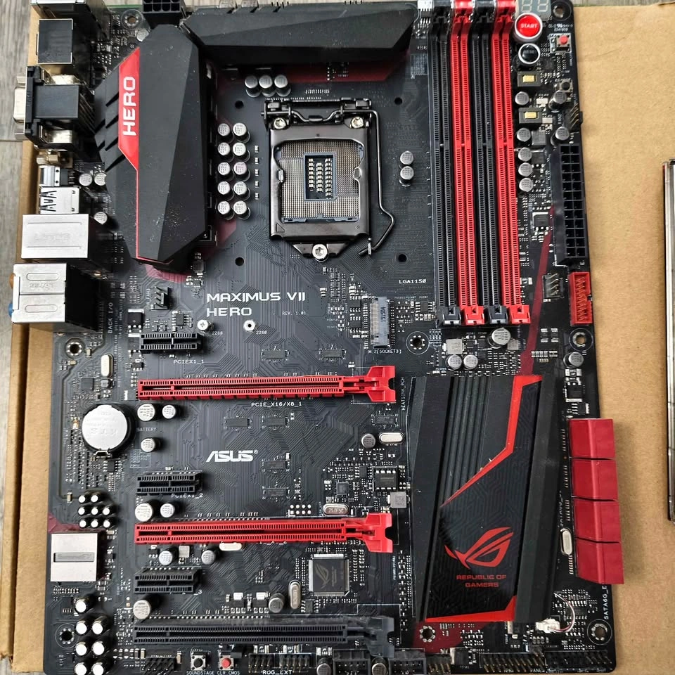 ASUS LGA1150 Motherboard (for parts) - photo 4
