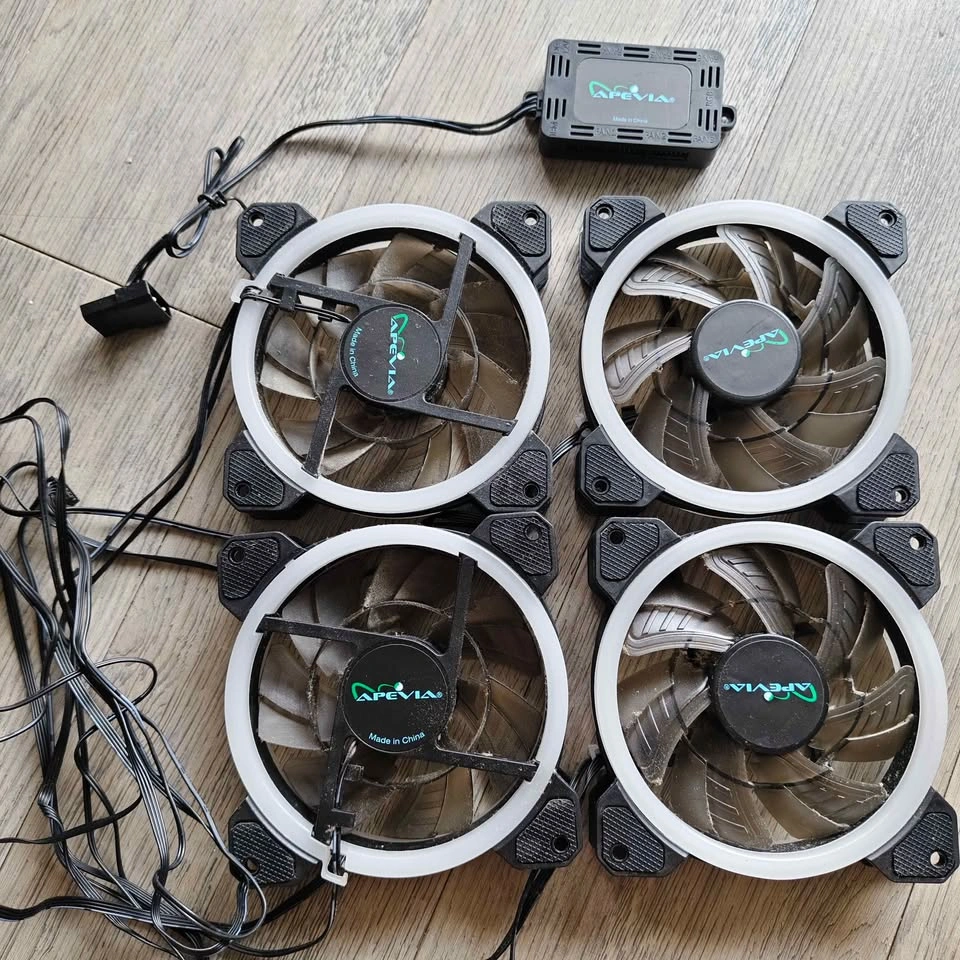 🎮 RGB Case Fans 4-pack with Hub - photo 5