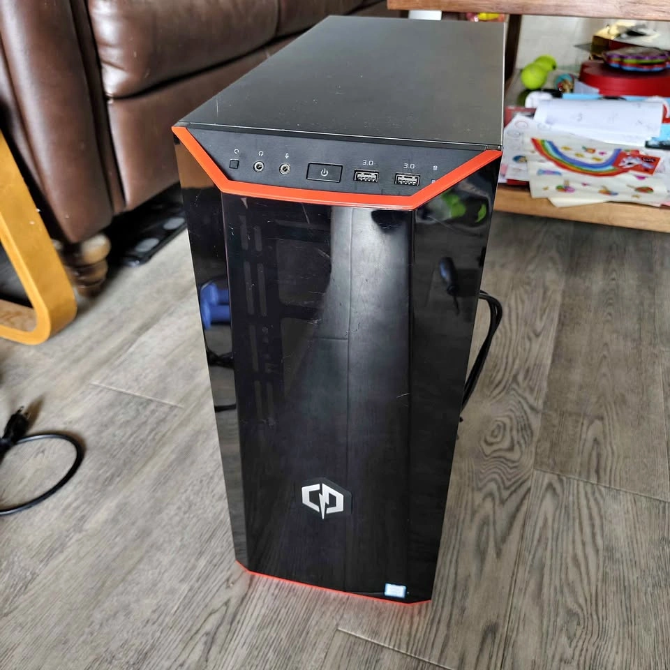PC Case without side panels