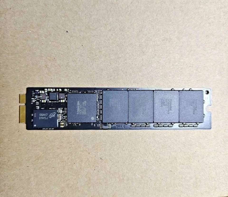 MacBook Air 128GB SSD Toshiba (Apple Original)