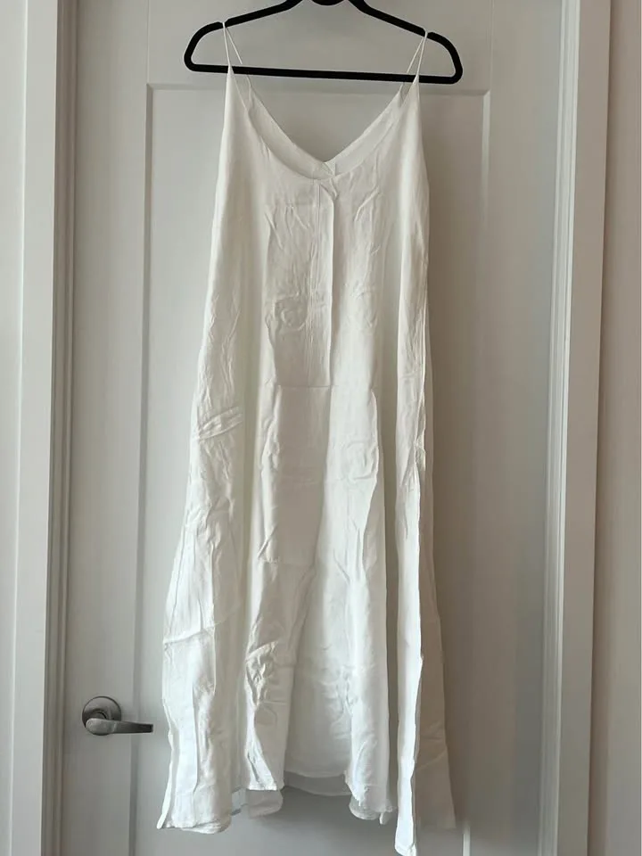 White Summer Dress - photo 4