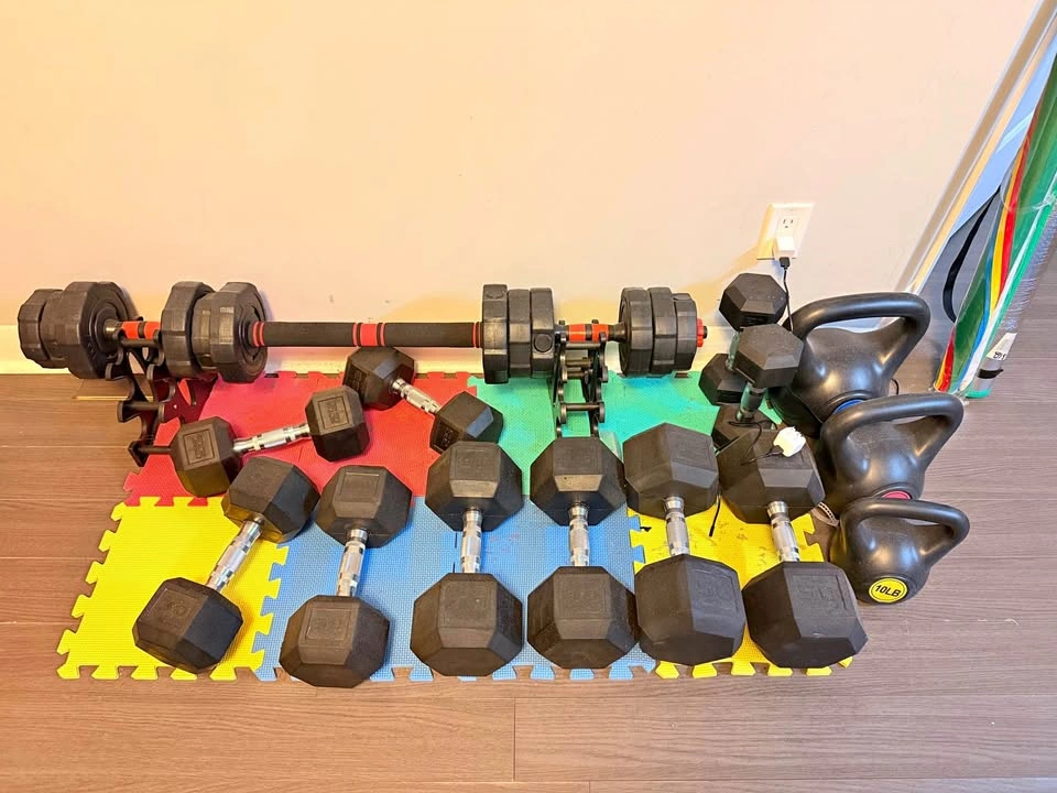 Training weights, dumbbells, kettlebells, and mat