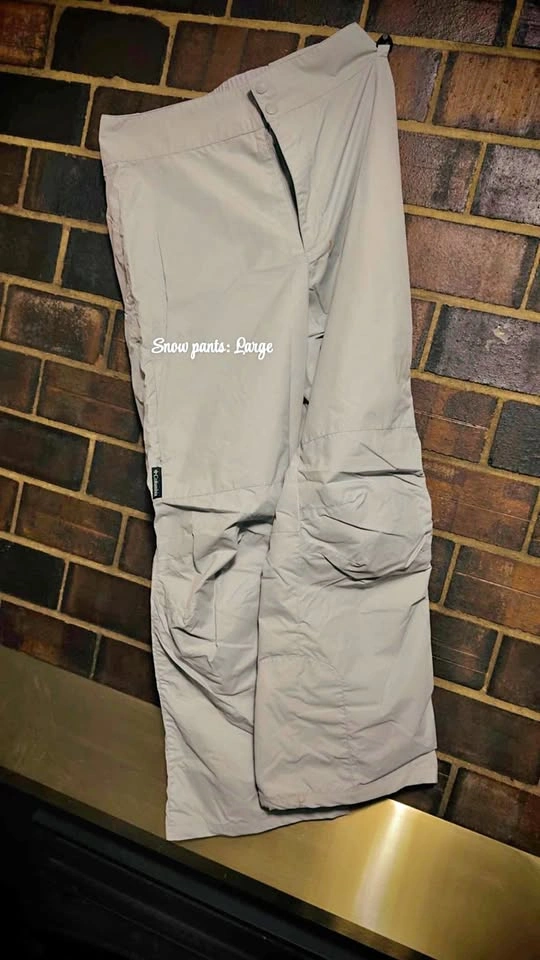 Brand new Colombia white snow pants
