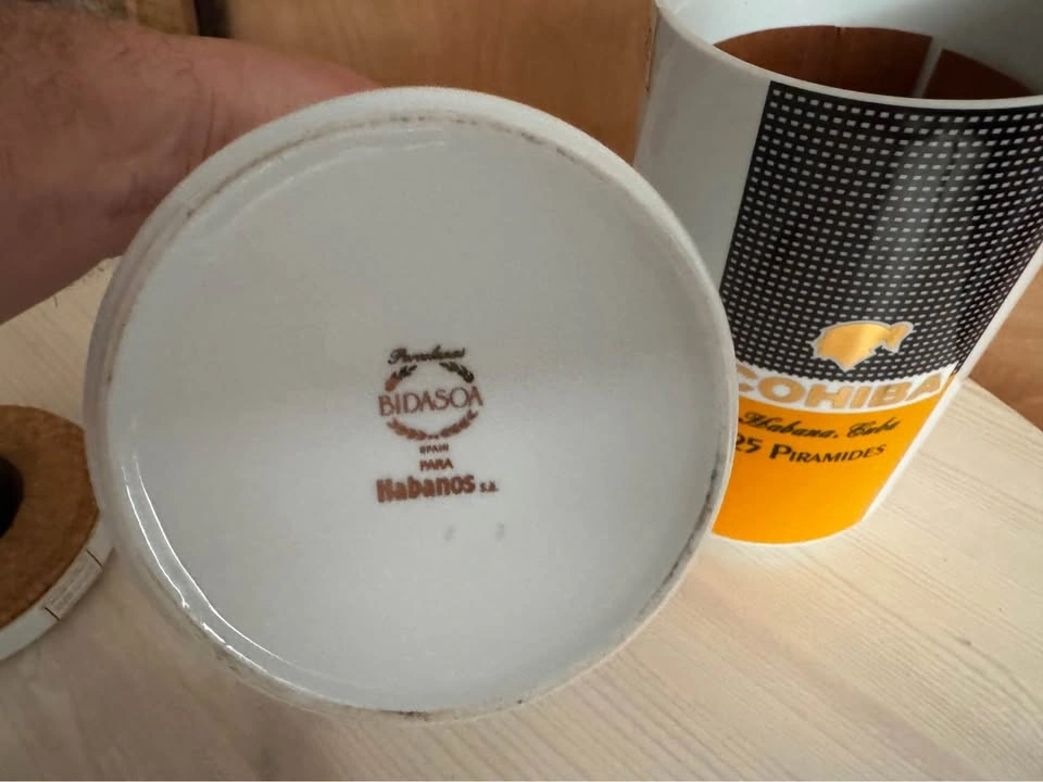 Cohiba and Monte Cristo Millennium Reserve Collector Jars - photo 3