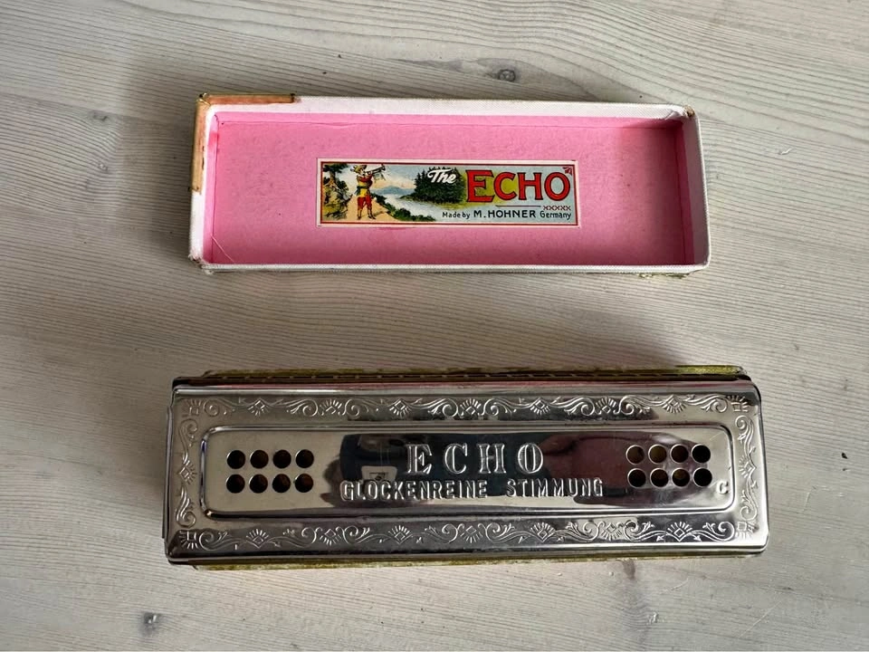 48 hole Hohner Echo "Glockenreine Stimmung" harmonica
