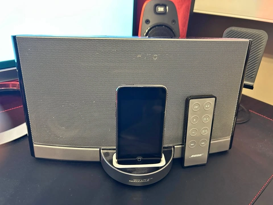 Bose Retro Sound dock & Ipod