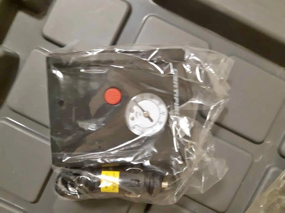 Certified Top Off Tire Inflator 12V