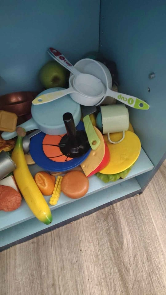 A bunch of toy food and plates - photo 2