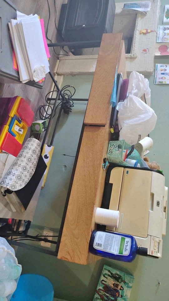 Desk for sell
