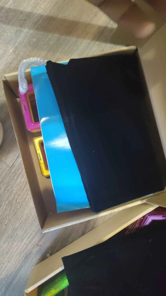 A bundle of magnetic toys - photo 3
