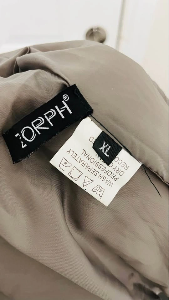 Women’s Puffer Jacket – Size XL - photo 3