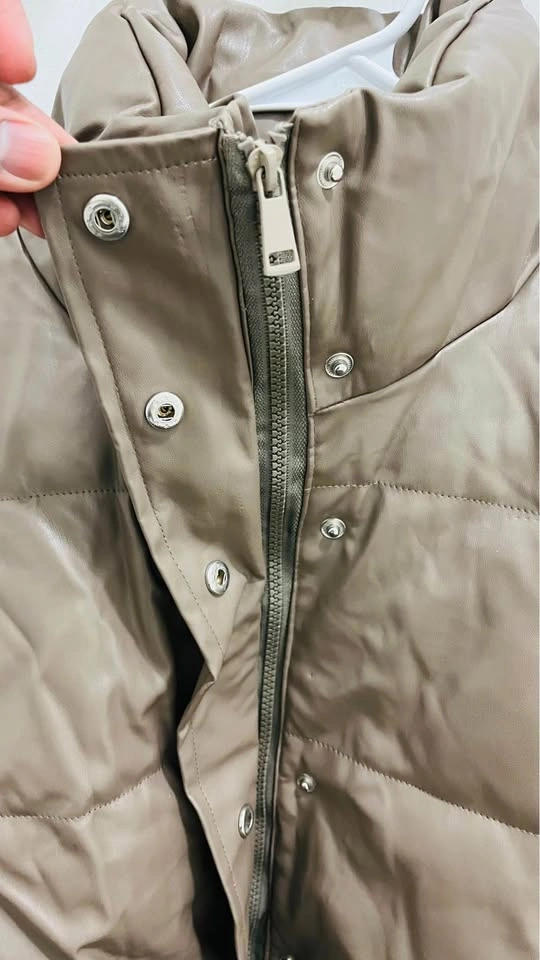 Women’s Puffer Jacket – Size XL - photo 4