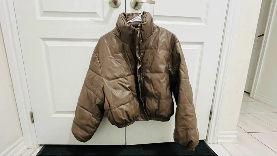 Women’s Puffer Jacket – Size XL - photo 5
