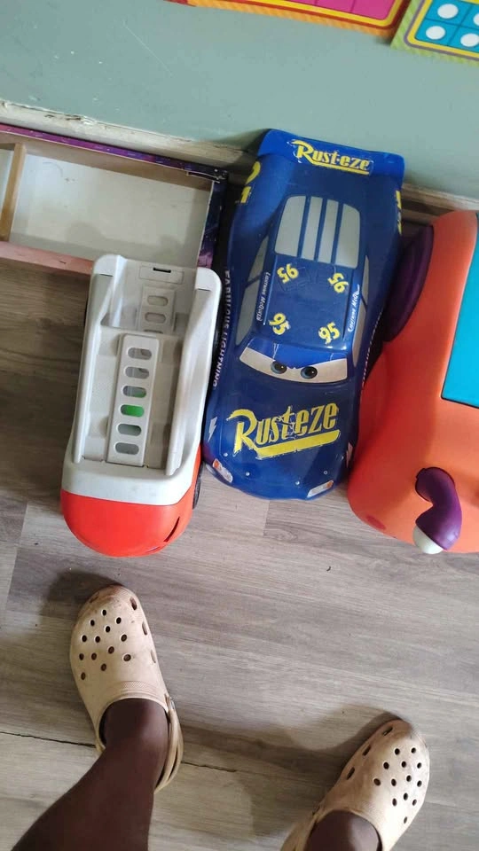 Selling a bunch of toy cars - photo 3