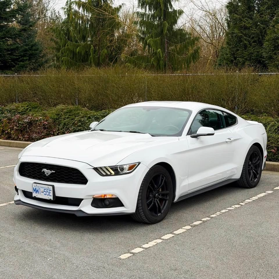 2016 Ford Mustang - photo 2