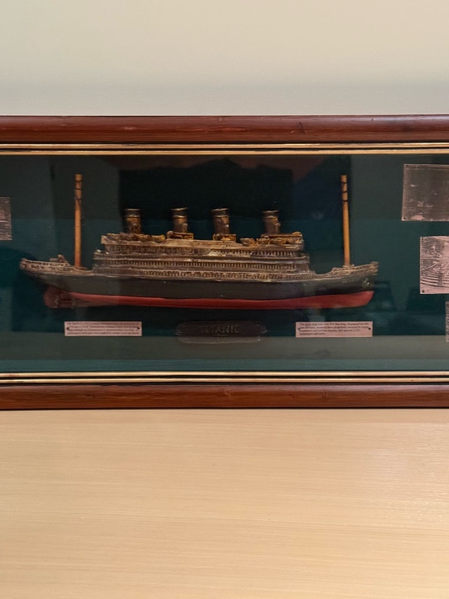 Titanic Framed Ship Model Display Shadow Box - photo 3