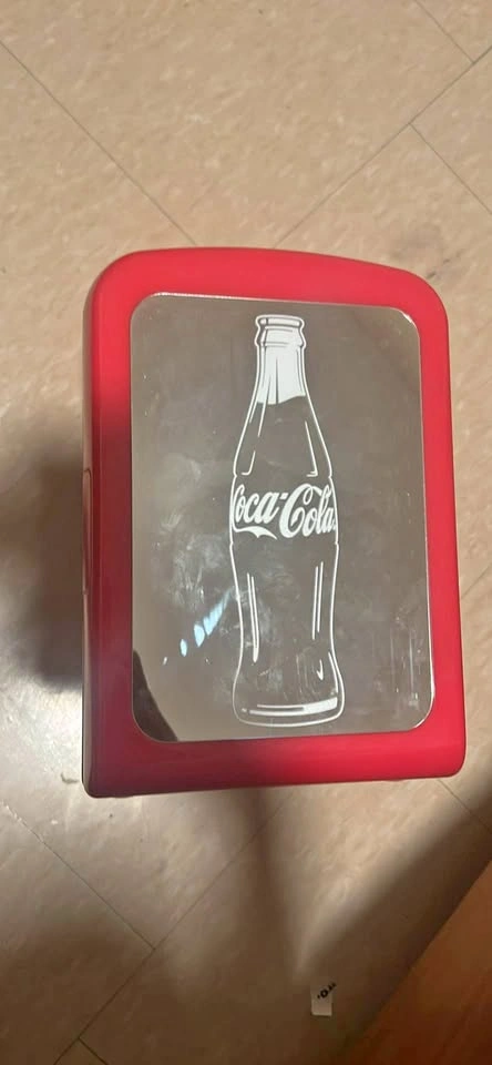 Mini fridge