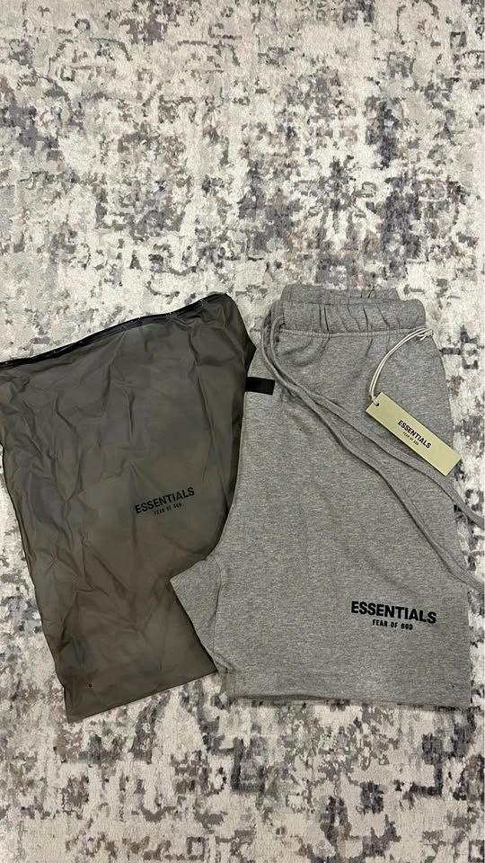 Dark Oatmeal Essentials Shorts - Medium