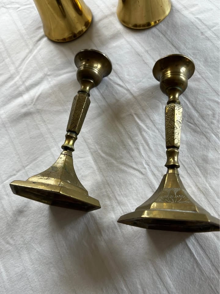 Assorted brass candlesticks - photo 4